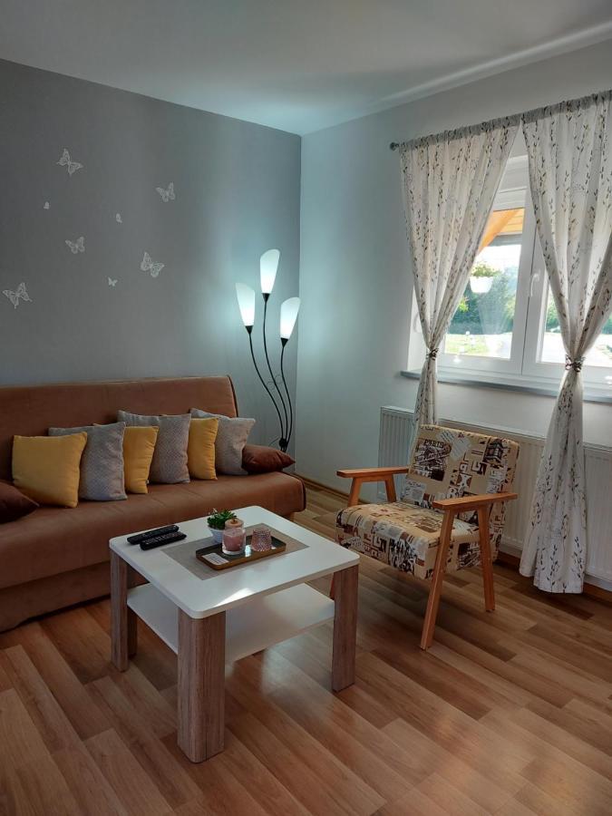 Apartment Rosie Smoljanac Buitenkant foto