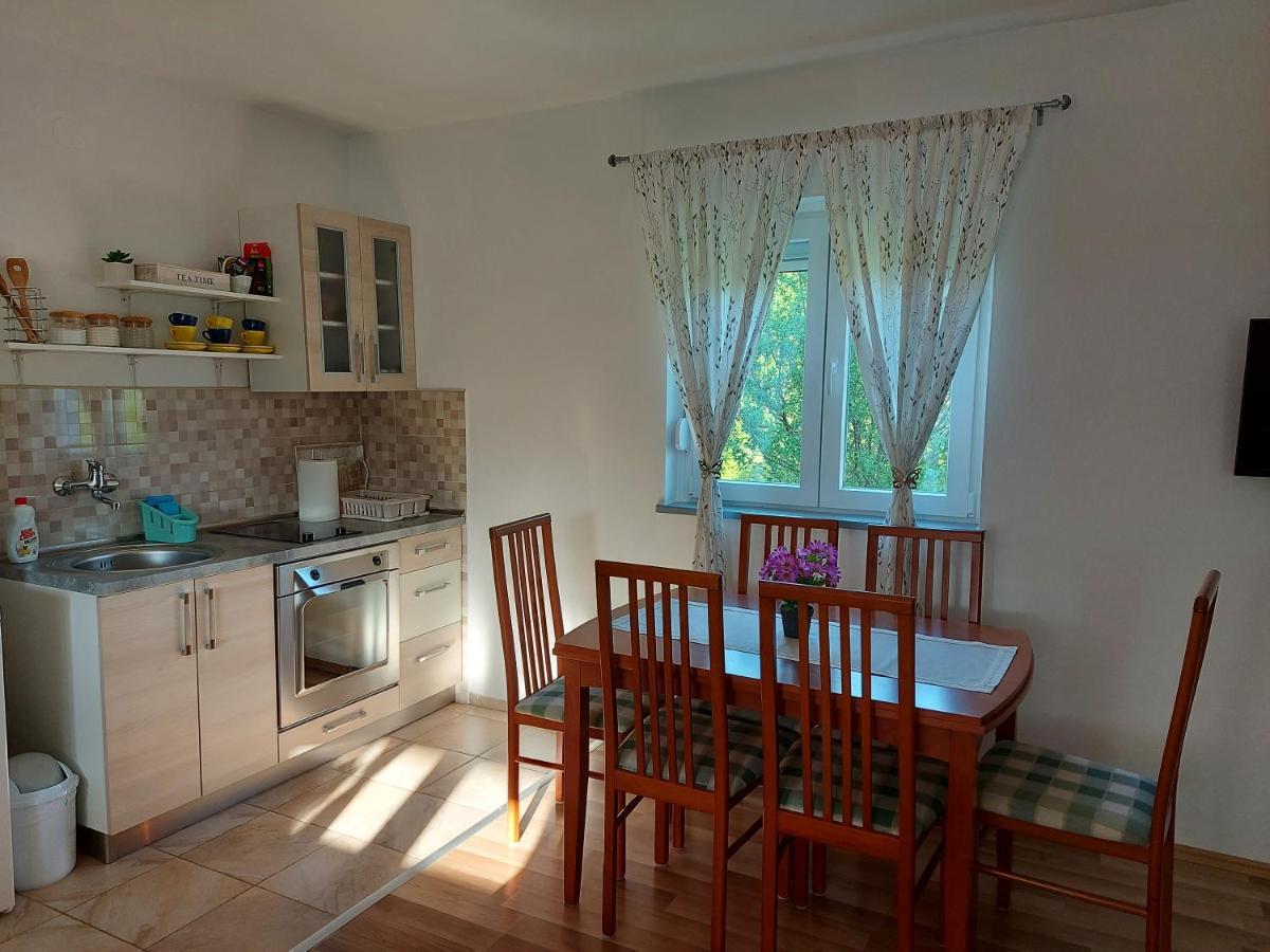 Apartment Rosie Smoljanac Buitenkant foto