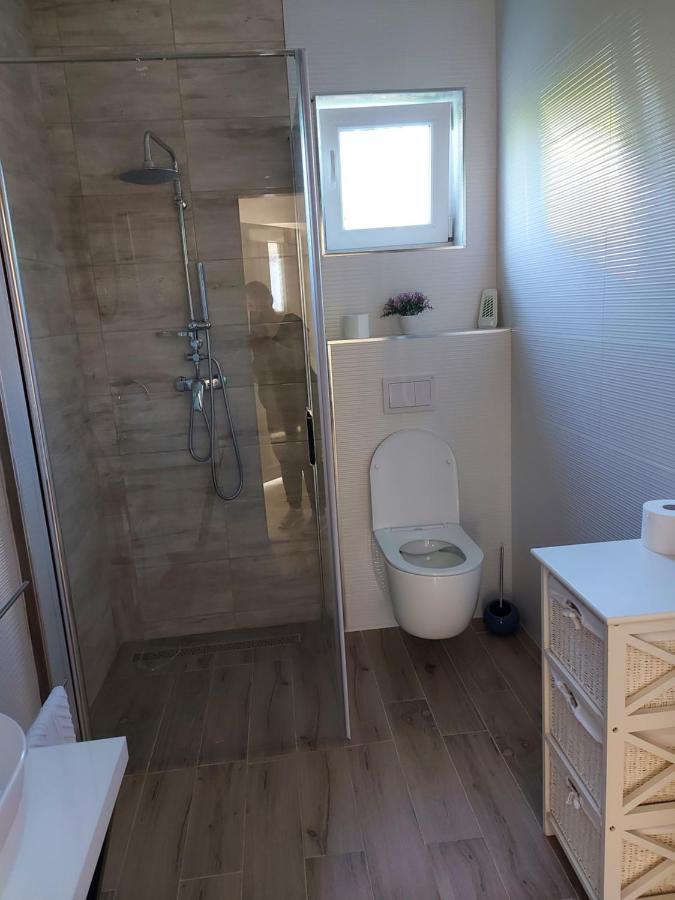 Apartment Rosie Smoljanac Buitenkant foto