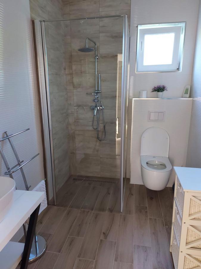 Apartment Rosie Smoljanac Buitenkant foto